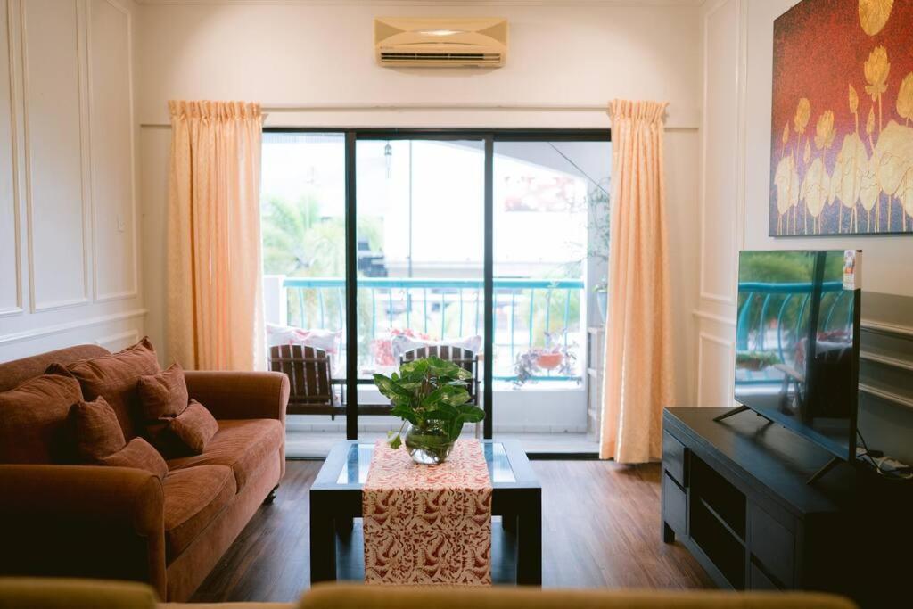 Petronella A1 Marina Court Kota Kinabalu